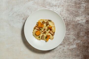 Dumplings with potatoes and mushrooms