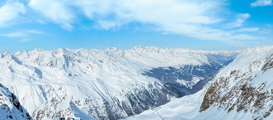 Fototapeta na wymiar Dolomiten Alps winter view (Austria). Panorama.