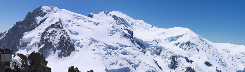 panoramic view on Mont Blanc massive - 594287346
