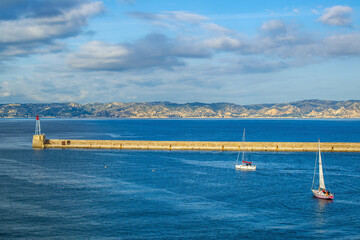 Fototapeta premium L'entrée du port