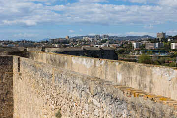 Ville d'Antibes depuis les remparts du Fort Carr&eacute;