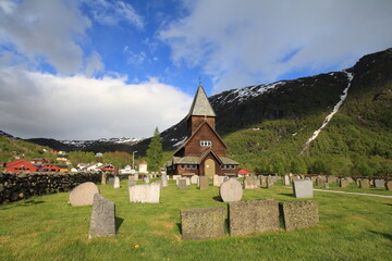 Fototapeta na wymiar Stavkirke de Røldal