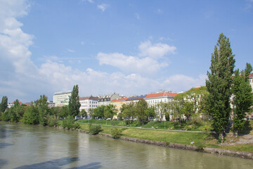 Fototapeta na wymiar Beautiful view of the river Wien in Vienna, Austria