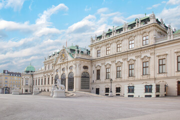 Fototapeta na wymiar Beautiful view of the Belvedere Palace in Vienna, Austria