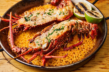 langosta a horno  con arroz de coco
