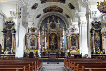 Innenansicht der Klosterkirche der Benediktinerabtei Engelberg, Kanton Obwalden (Schweiz)