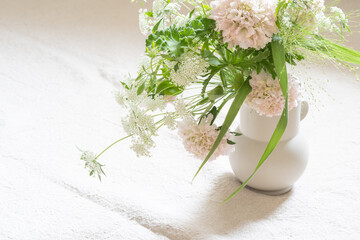 花束とインテリア