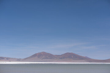 salar del Huasco desierto de Atacama Chile minimalista