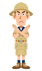 手で拒否の意思を示す探検家の服を着た男性
