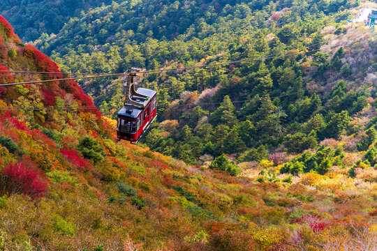 雲仙仁田峠展望台から観える絶景風景
(ロープウェイ)(紅葉風景)
Superb view from the Unzen Nita Pass observatory
(Ropeway) (Autumn leaves)
日本(秋)2022年撮影
Japan (Autumn) Taken in 2022
九州・長崎県雲仙市
Unzen City, Nagasaki Prefecture
(雲仙仁田峠)