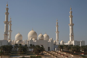 Fototapeta na wymiar Sheikh Zayed Grand Mosque, Abu Dhabi, UAE 