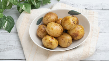 日本の家庭料理｜ジャガイモの煮物・新じゃがの煮っころがし(甘辛煮)　イメージ