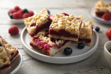 Homemade berry pie with streusel