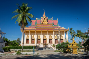 buddhist temple pagoda exterior in Chhlong near Kratie in cambodia - obrazy, fototapety, plakaty