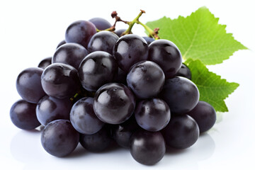 Gros plan sur une grappe de raisins noirs sur fond blanc » IA générative