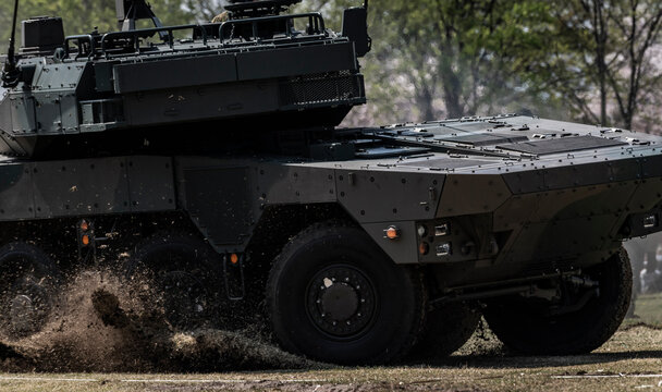 日本　陸上自衛隊　機動戦闘車