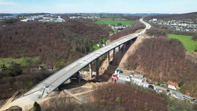 Rahmede Talbr&uuml;cke A 45 Sauerlandlinie / Vorbereitingen f&uuml;r die Sprengung