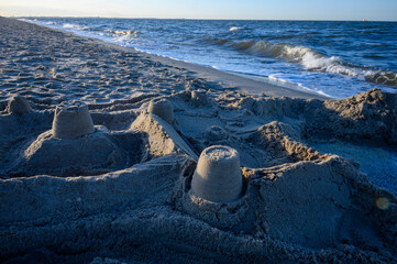 Sandburg am Strand