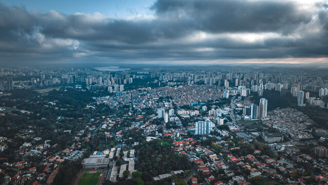 Est&aacute;dio Campo Futebol S&atilde;o Paulo Clube Paulista Arena Campeonato Brasileiro Brasil Bairro Morumbi Gramado C&iacute;cero Pompeu de Toledo Paisagem Urbana Cidade Urbanismo Assentos Cadeiras Camarotes Drone SP