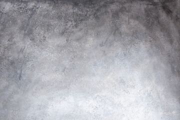 Horizontal view of white light on gray distressed isolated background