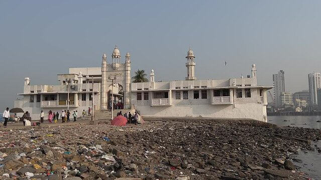 Haji Ali Dargah mosque in Mumbai, India, Maharashtra 4k
