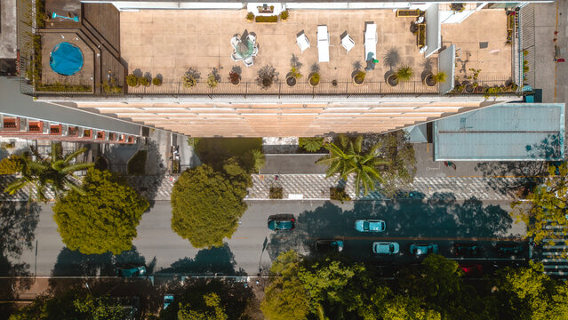 Bairro Higien&oacute;polis S&atilde;o Paulo Avenida Ang&eacute;lica Ruas Parque Buenos Aires Pr&eacute;dios Residenciais Urbana Cidade Metr&oacute;pole Constru&ccedil;&atilde;o Engenharia A&eacute;reo Drone Janelas Telhados Carros Pacaembu Paisagem SP