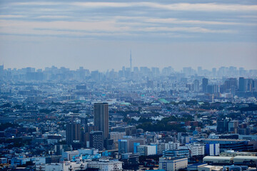 早朝の東京