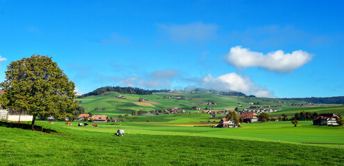 Fototapeta na wymiar Gemeinde Biglen im Bern-Mittelland, Kanton Bern (Schweiz)