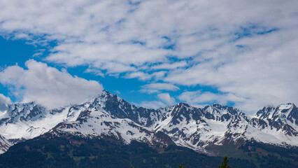 Fototapeta premium nature with icy mountain landscape. nature with mountain peaks.