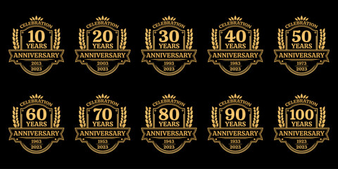 10, 20, 30, 40, 50, 60, 70, 80, 90, 100 years anniversary icon or logo. Vintage birthday banner design with laurel wreath. Anniversary celebration badge or label collection. Vector illustration. - obrazy, fototapety, plakaty