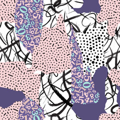 The seamless pattern of abstract spots from different textures is hand-drawn with brush brushes. The lines are black - 594965916