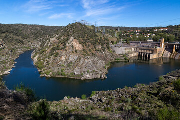 El río Duero desde el mirador de la cascada de Villalcampo. Villalcampo, Castilla y León, España.