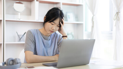 Asian male staffers are disappointed by the mistakes made, Despair or disappointment, Sad feeling, Suffering, Desperate, Hopeless, Fail, disastrous, bankrupt, Scared, panicky, Failure of life.