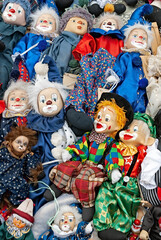 Clowns pile loose at flea market