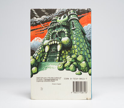 kent, uk 01.01.2023 Castle Grayskull Under Attack Masters of the Universe cartoon book  by John Grant he MAN first edition. 1980s retro cartoon story book.