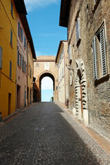 Fototapeta na wymiar Urbino Via Donato Bramante Hochformat