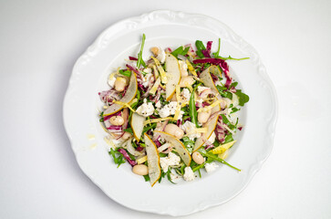 Salat mit Birne Blattsalate Bohnen 