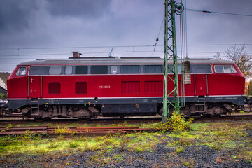 Alte Diesellokomotive mit Eisenbahner Nostalgie