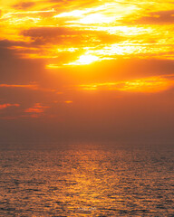 Obraz premium atardecer, la palma, playa, sol, amanecer, cielo, naturaleza, silueta, anochecer, verano, paisaje, anaranjada, viajando, nube, edén