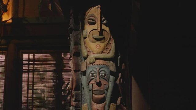 This video shows an animatronic tiki totem moving it's facial features and talking.