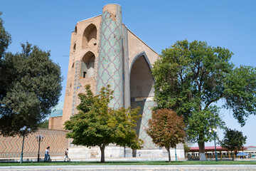 Sunny september day at Bibi-khanym medieval mosque, Samarkand