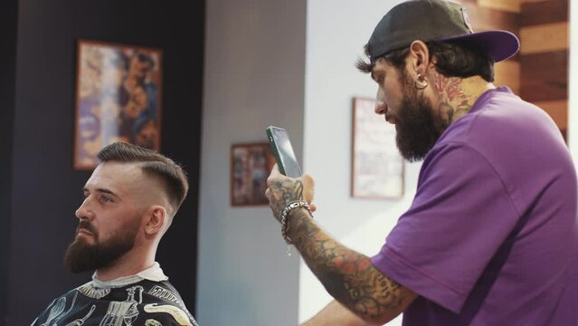 Barber Shop Haircut: Professional Cutting and Trimming