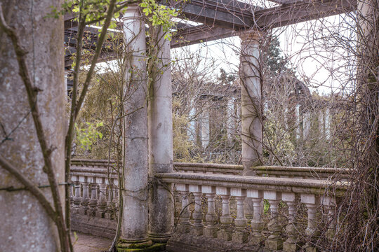 The Hill Garden & Pergola in London