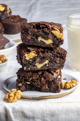 Brownies with walnuts