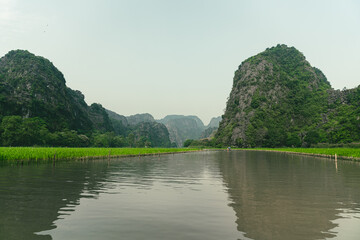 Fototapeta na wymiar tam coc river, vietnam