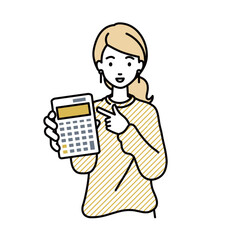 立って電卓を指差してこちらに向けて見せているスウェットの女性