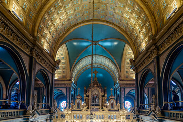 Fototapeta premium interior of the cathedral of saint mary country