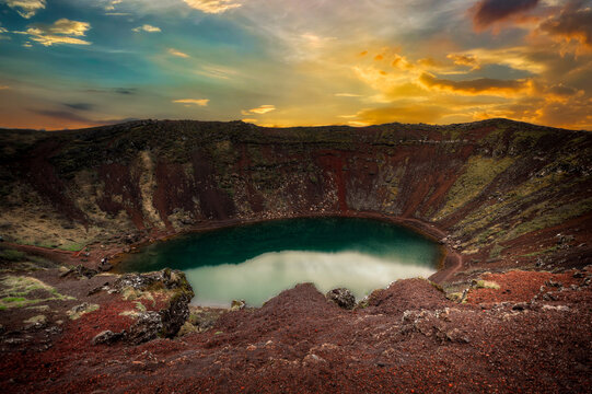 Keri&eth; is a volcanic crater lake located in the Gr&iacute;msnes area of southern Iceland