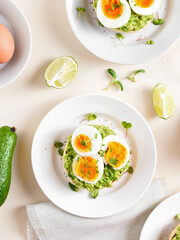 Avocado egg sandwiches
