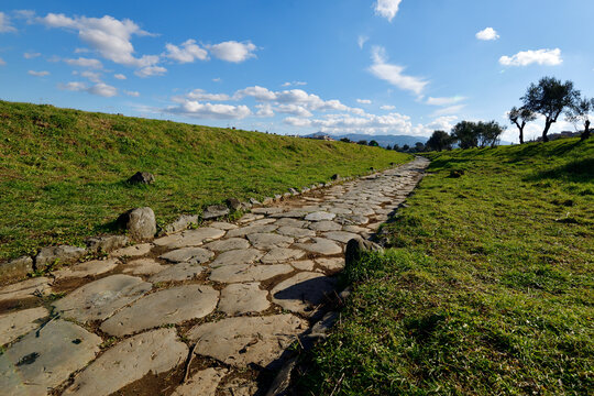 Le antiche strade dei Romani antichi